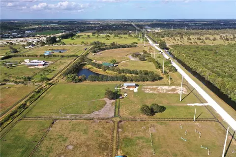 555 74th Ave, Vero Beach, FL 32968 photo 8