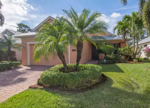 223 11th Sq SW, Vero Beach, FL 32962