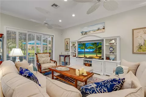 Living - 9575 E Maiden Ct, Vero Beach, FL 32963 photo 5 of 6