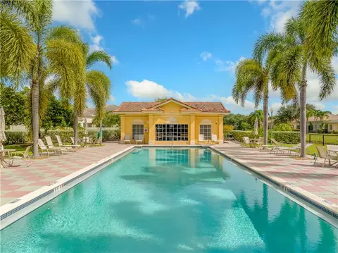 Exterior - 9575 E Maiden Ct, Vero Beach, FL 32963 photo 7 of 7