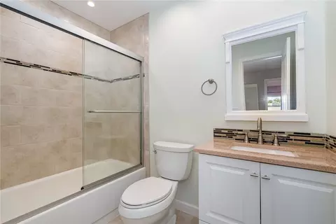 Bath - 2780 Nobility Ave, Melbourne, FL 32934 photo 1 of 2