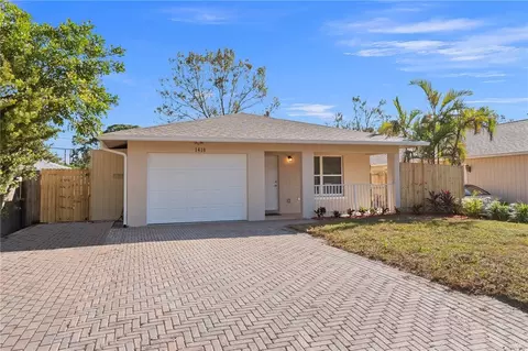 1410 20th Ave SW, Vero Beach, FL 32962