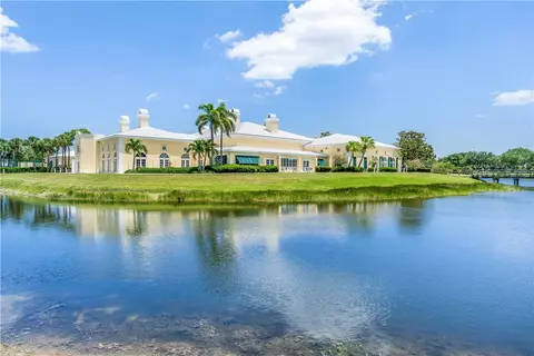 1510 Oak Harbor Blvd #102, Vero Beach, FL 32967