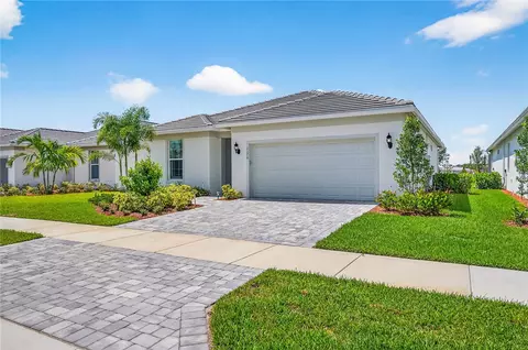 1176 Haven Cir, Vero Beach, FL 32960