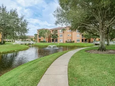 5060 Fairways Cir #F212, Vero Beach, FL 32967