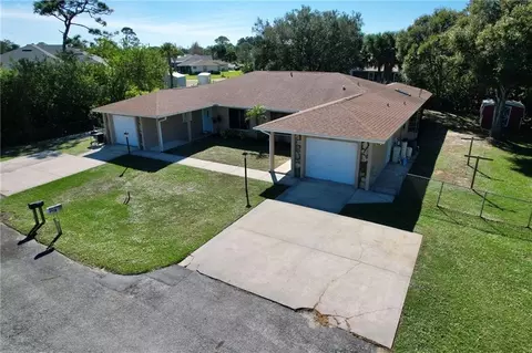 11105 Airport Dr, Sebastian, FL 32958