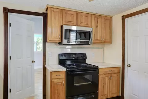 Entry Way - 3480 Williams Ave, Grant Valkaria, FL 32950 photo 1 of 3