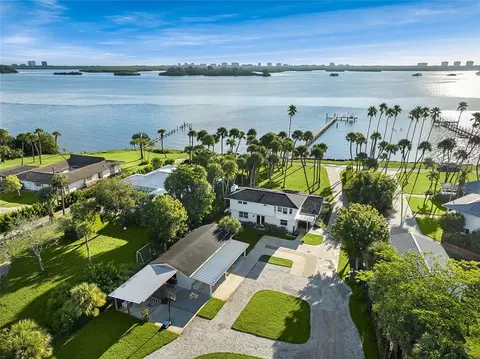 3309 N Indian River Dr, Fort Pierce, FL 34946