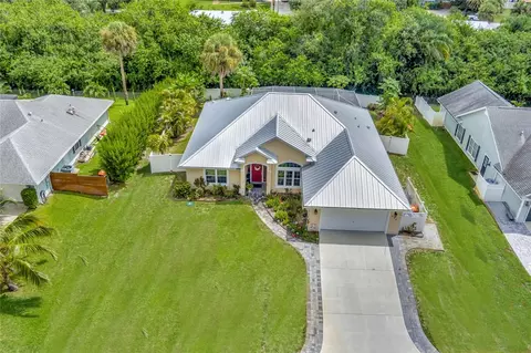430 29th Ct SW, Vero Beach, FL 32968