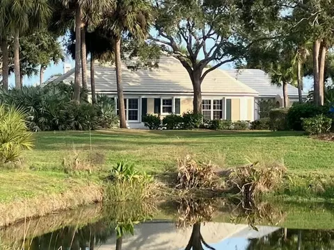 4655 Saint James Ave, Vero Beach, FL 32967