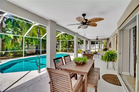 589 Willow Ct, Sebastian, FL 32958