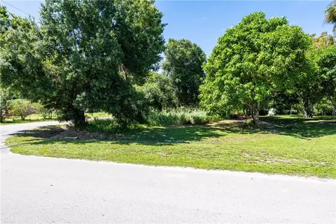 4805 34th Ave, Vero Beach, FL 32967