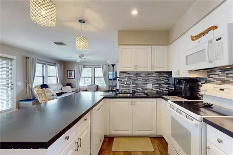 605 Timber Ridge Trl SW #202, Vero Beach, FL 32962