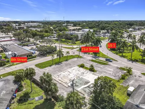 810 21st St, Vero Beach, FL 32960
