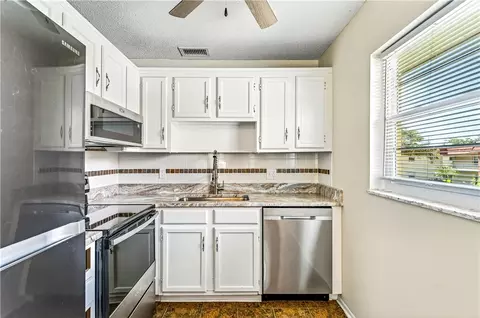 6 Vista Palm Ln #205, Vero Beach, FL 32962