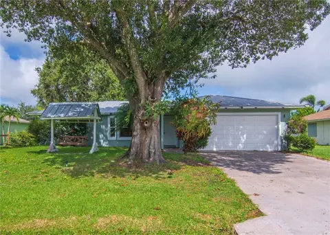 691 Helicon Ter, Sebastian, FL 32958