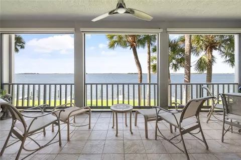 1001 Bay Rd #208-C, Vero Beach, FL 32963
