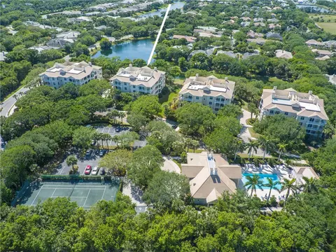 601 N Swim Club Dr #PHB, Vero Beach, FL 32963