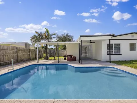 1560 3rd Ct, Vero Beach, FL 32960