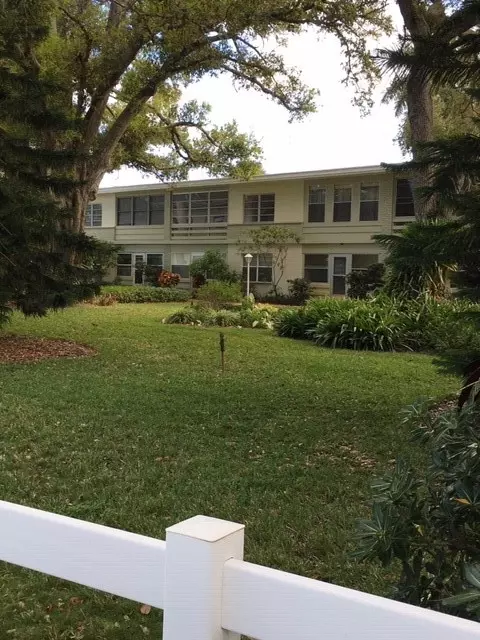 677 Royal Palm Blvd #25, Vero Beach, FL 32960