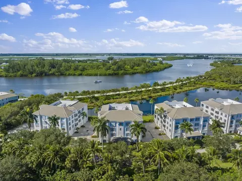 9013 Somerset Bay Ln #201, Vero Beach, FL 32963