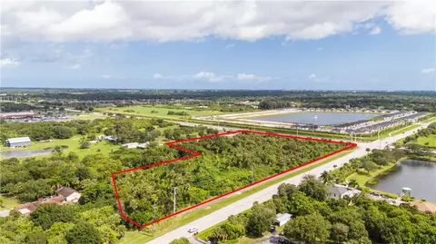 5992 8th St, Vero Beach, FL 32968