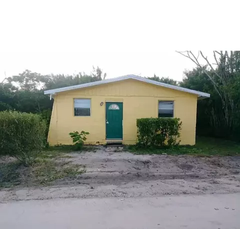 2431 42nd Pl, Vero Beach, FL 32967