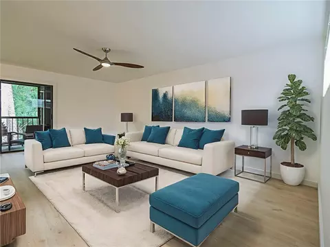 2050 Pine Creek Blvd #201, Vero Beach, FL 32966