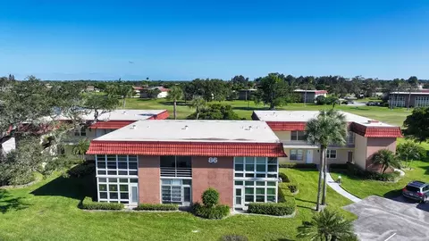 86 Crooked Tree Ln #204, Vero Beach, FL 32962