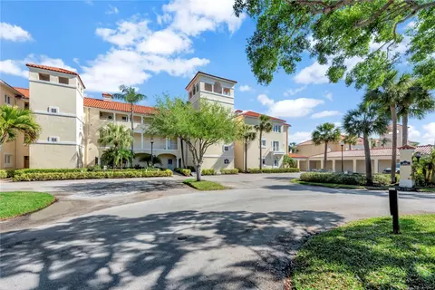 5030 Harmony Cir #303, Vero Beach, FL 32967
