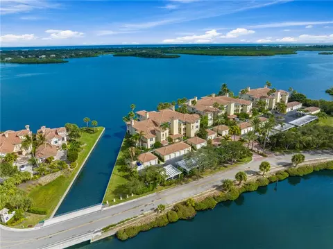 5380 E Harbor Village Dr #103, Vero Beach, FL 32967