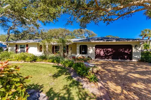 935 Tulip Ln, Vero Beach, FL 32963