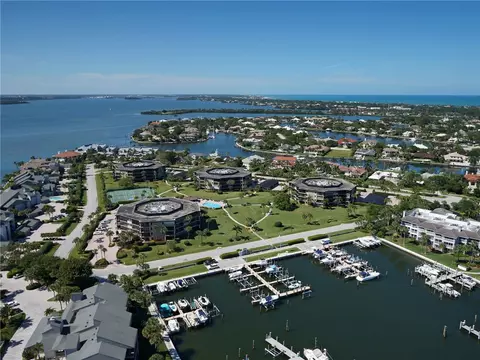 1850 Bay Rd #3-F, Vero Beach, FL 32963