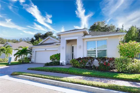 2201 Timberlake Cir, Vero Beach, FL 32966