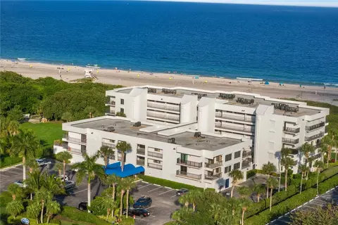 1700 Ocean Dr #204, Vero Beach, FL 32963