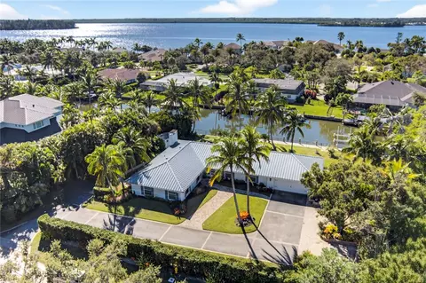 1631 W Camino Del Rio, Vero Beach, FL 32963