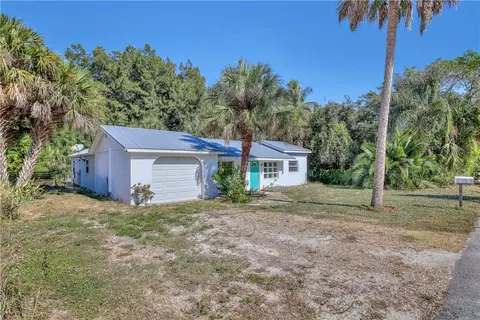 850 5th Pl, Vero Beach, FL 32962