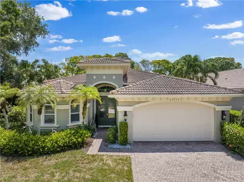 2214 Falls Cir, Vero Beach, FL 32967