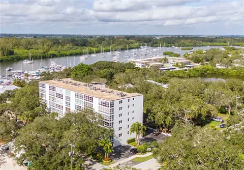 275 Date Palm Rd #403, Vero Beach, FL 32963