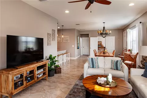 5169 Longhorn Dr, Vero Beach, FL 32967