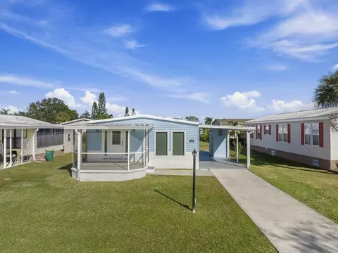 953 Laurel Cir, Sebastian, FL 32976