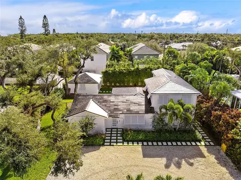 774 Azalea Ln, Vero Beach, FL 32963