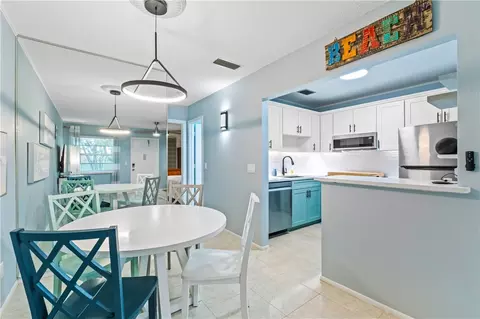 35 Vista Gardens Trl #204, Vero Beach, FL 32962