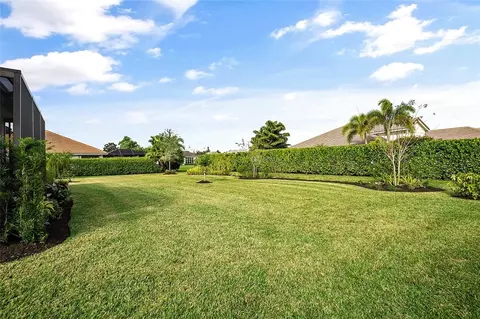 Exterior - 8280 Halbert Ln, Vero Beach, FL 32968 photo 4 of 7