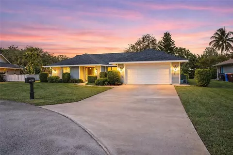 2940 3rd St SW, Vero Beach, FL 32968