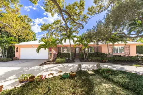 11 Starfish Dr, Vero Beach, FL 32960