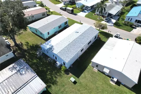 624 Periwinkle Cir, Barefoot Bay, FL 32976