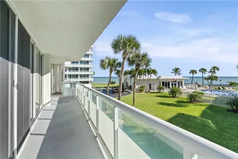 3554 Ocean Dr #204S, Vero Beach, FL 32963