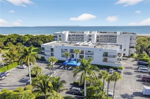 1700 Ocean Dr #301, Vero Beach, FL 32963