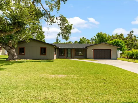 146 11th St SW, Vero Beach, FL 32962